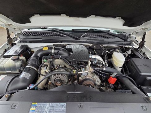 Used 2006 Chevrolet Silverado 3500 LT w/ Heavy-Duty Power Package image 17