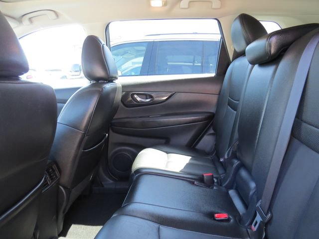 Used 2017 Nissan Rogue SL w/ SL Premium Package FWD image 8