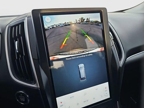 Used 2024 Ford Edge SEL w/ Sport Appearance Package image 14