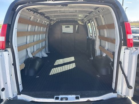 Used 2024 Chevrolet Express 2500 w/ Driver Convenience Package image 8