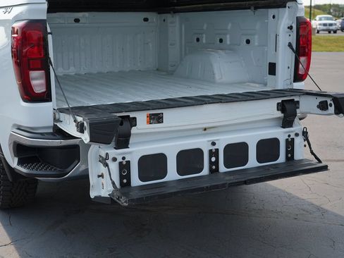 Used 2022 GMC Sierra 1500 SLE AWD/4WD image 27