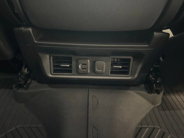 Used 2019 Chevrolet Silverado 1500 LT w/ All-Star Edition AWD/4WD image 38