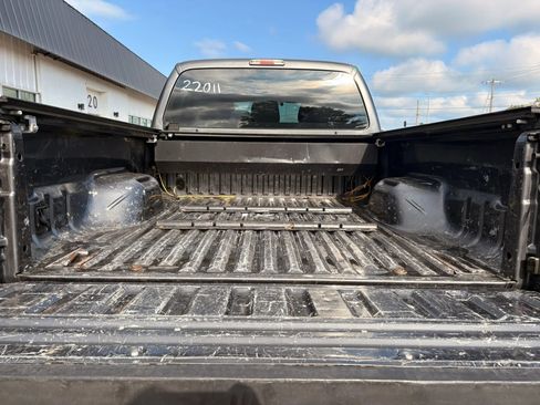 Used 2015 Ford F250 XL w/ Power Equipment Group AWD/4WD image 8