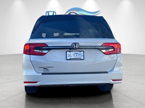 Certified 2023 Honda Odyssey EX-L image 4