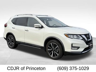 Used 2018 Nissan Rogue SL w/ Premium Package