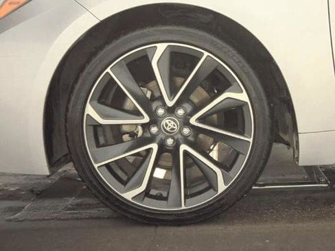 Used 2022 Toyota Corolla SE FWD image 23