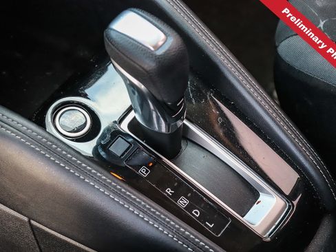Used 2019 Nissan Kicks SV FWD image 17