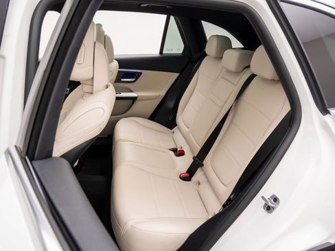 New 2026 Mercedes-Benz GLC 300 GLC 300 image 17