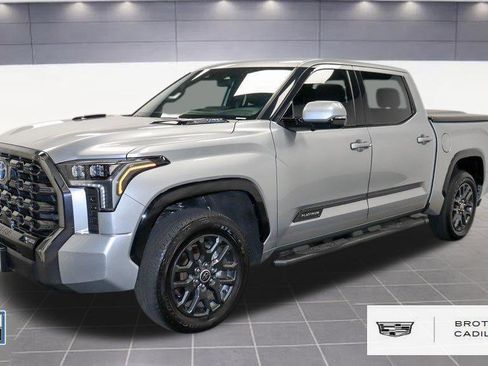 Used 2023 Toyota Tundra Platinum image 1