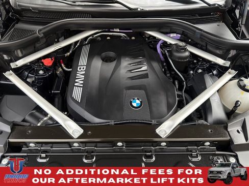 Used 2024 BMW X5 sDrive40i w/ M Sport Package RWD image 12