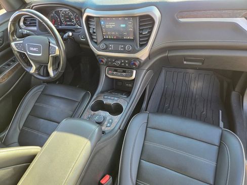 Used 2021 GMC Acadia Denali w/ Denali Technology Package image 18