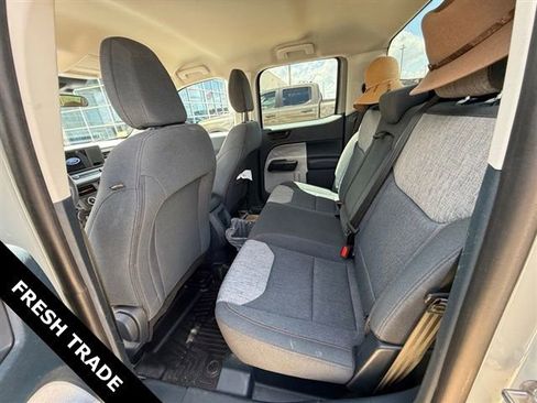 Used 2022 Ford Maverick XLT image 14