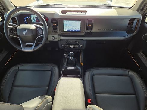 Used 2022 Ford Bronco Badlands w/ Sasquatch Package image 17