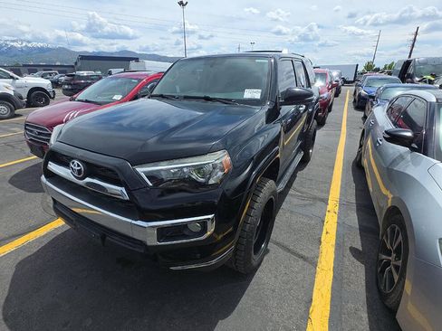 Used 2016 Toyota 4Runner Limited AWD/4WD image 5