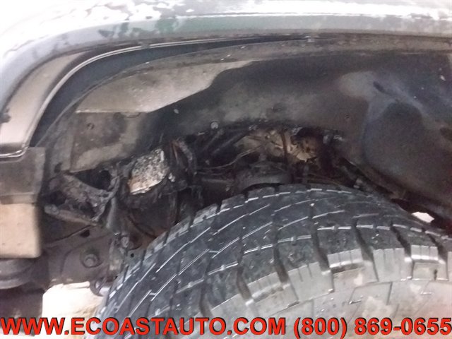 Used 2004 HUMMER H2 w/ Preferred Equipment Group AWD/4WD image 23