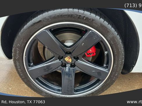 Used 2015 Porsche Macan Turbo AWD/4WD image 10