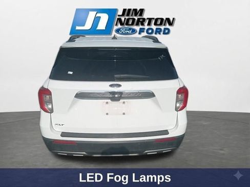 Used 2023 Ford Explorer XLT w/ Equipment Group 202A RWD image 9