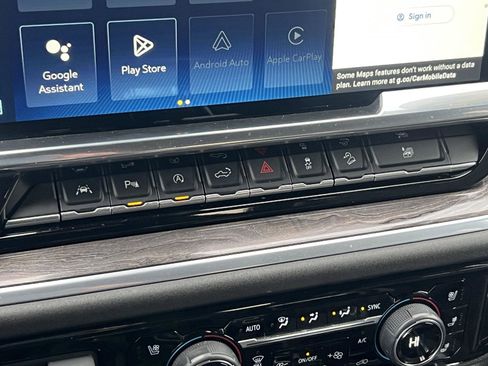 Certified 2022 Chevrolet Silverado 1500 LTZ w/ LTZ Premium Package image 21