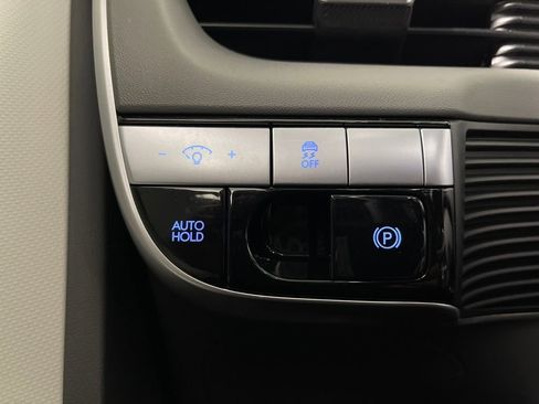 Certified 2024 Hyundai Ioniq 5 SE image 30