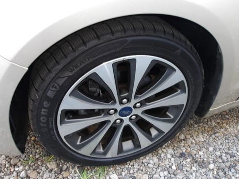 Used 2019 Ford Fusion SE image 30