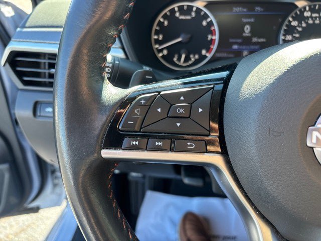 Used 2023 Nissan Altima 2.5 SR FWD image 18