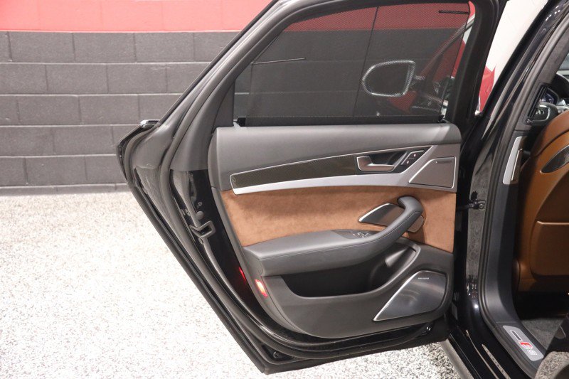 Used 2014 Audi S8 AWD/4WD image 38