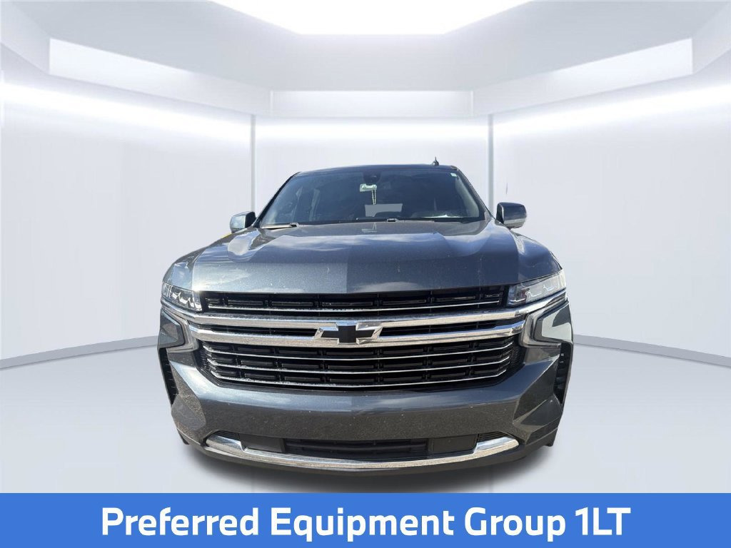Used 2021 Chevrolet Suburban LT RWD image 2