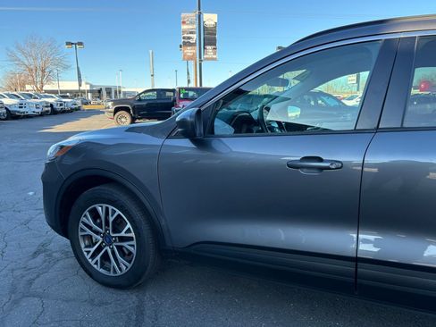 Used 2021 Ford Escape SEL image 6