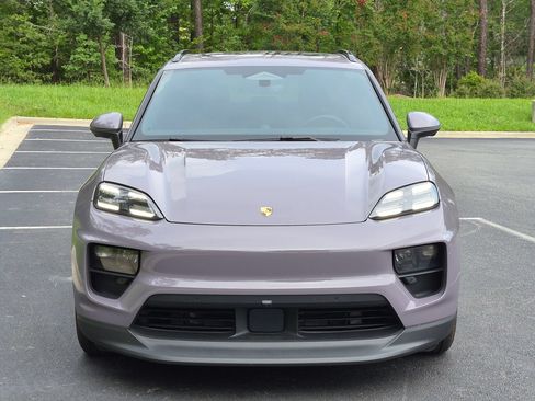 Certified 2025 Porsche Macan 4 Electric AWD/4WD image 28