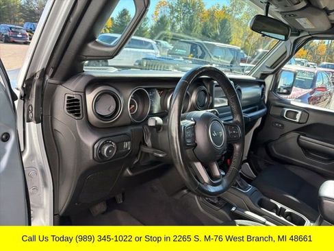 Used 2023 Jeep Wrangler Unlimited Sport image 13