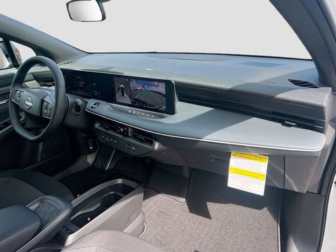 New 2026 Nissan Leaf FWD image 29