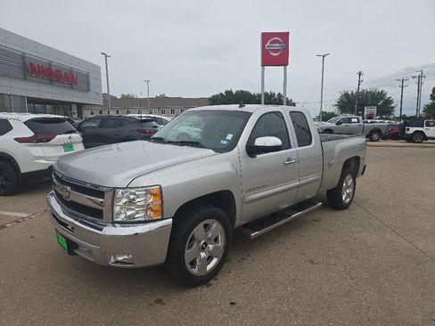 Used 2011 Chevrolet Silverado 1500 LT w/ Regional Value Package RWD image 1