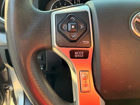 Used 2017 Toyota Tundra SR5 RWD image 13