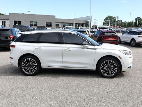 Used 2020 Lincoln Corsair Reserve w/ Equipment Group 202A AWD/4WD image 8