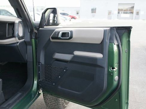 Used 2023 Ford Bronco Wildtrak image 36