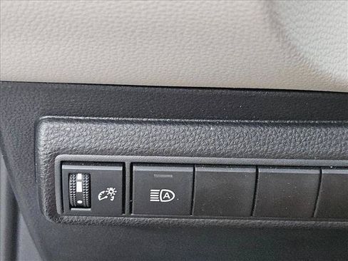 Used 2025 Toyota Corolla LE FWD image 9
