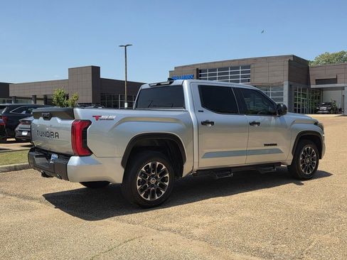 Used 2022 Toyota Tundra SR5 RWD image 4