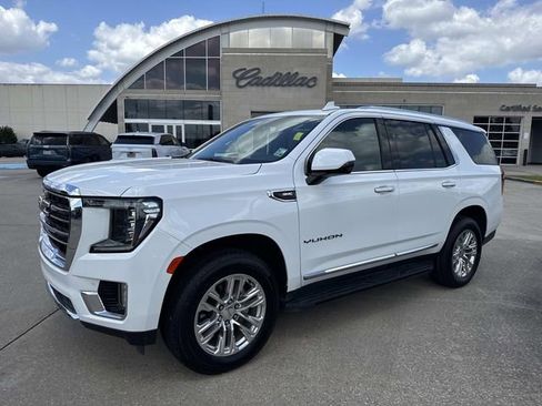 Used 2021 GMC Yukon SLT w/ SLT Premium Package RWD image 1
