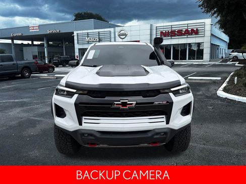 Used 2025 Chevrolet Colorado ZR2 w/ Midnight Edition AWD/4WD image 10