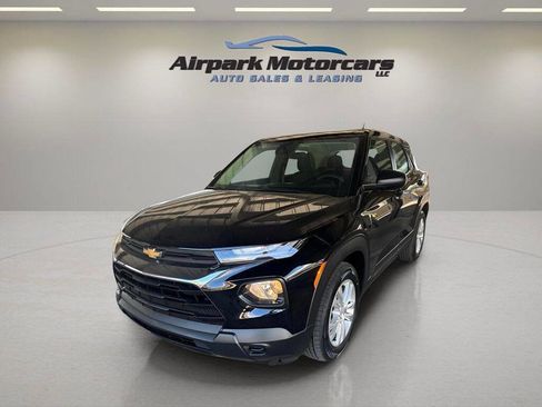 Used 2023 Chevrolet TrailBlazer LS image 1