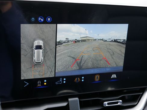 New 2027 Chevrolet Equinox LT w/ Convenience Package II AWD/4WD image 28