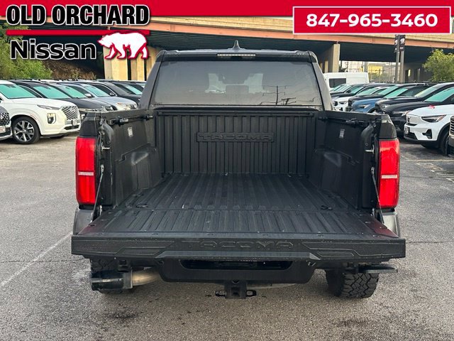 Used 2025 Toyota Tacoma TRD Sport AWD/4WD image 8