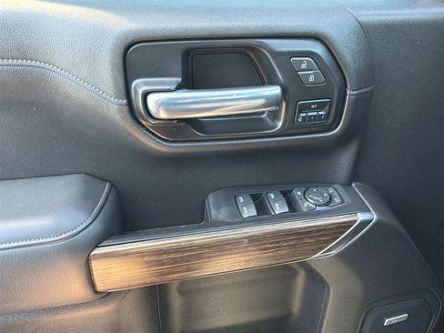 Used 2021 Chevrolet Silverado 1500 High Country w/ Technology Package image 13