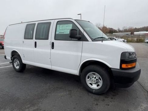 New 2025 Chevrolet Express 2500 w/ Driver Convenience Package RWD image 2