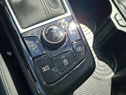Used 2024 Kia Sportage EX AWD/4WD image 25