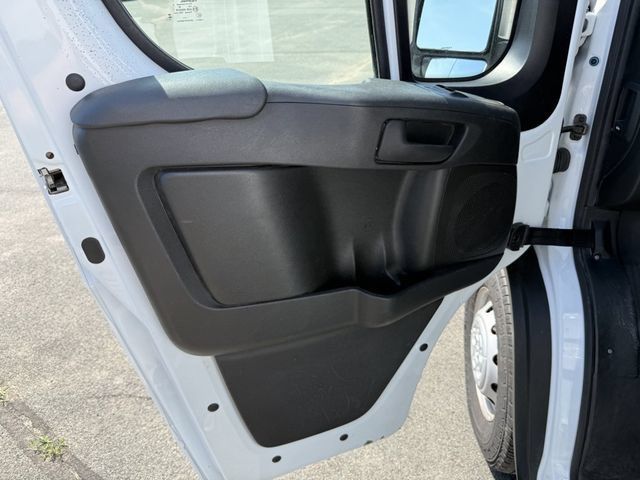 Used 2023 RAM ProMaster 2500 FWD image 12