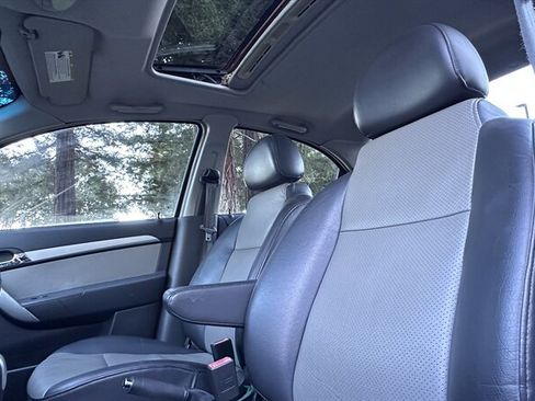 Used 2011 Chevrolet Aveo LT image 8