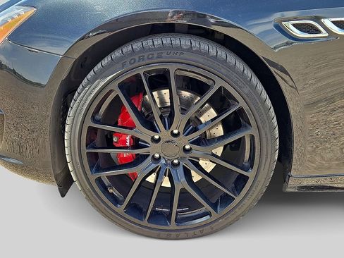 Used 2017 Maserati Quattroporte S GranSport RWD image 10