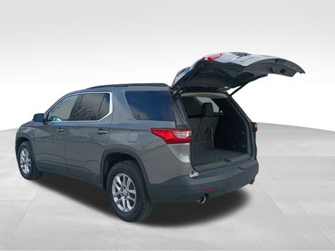 Used 2019 Chevrolet Traverse LT FWD image 12