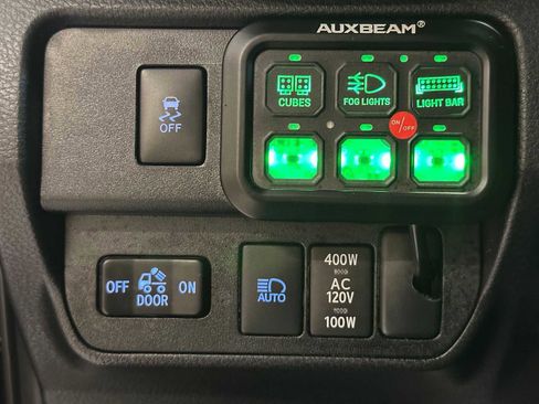 Used 2023 Toyota Tacoma TRD Sport image 17